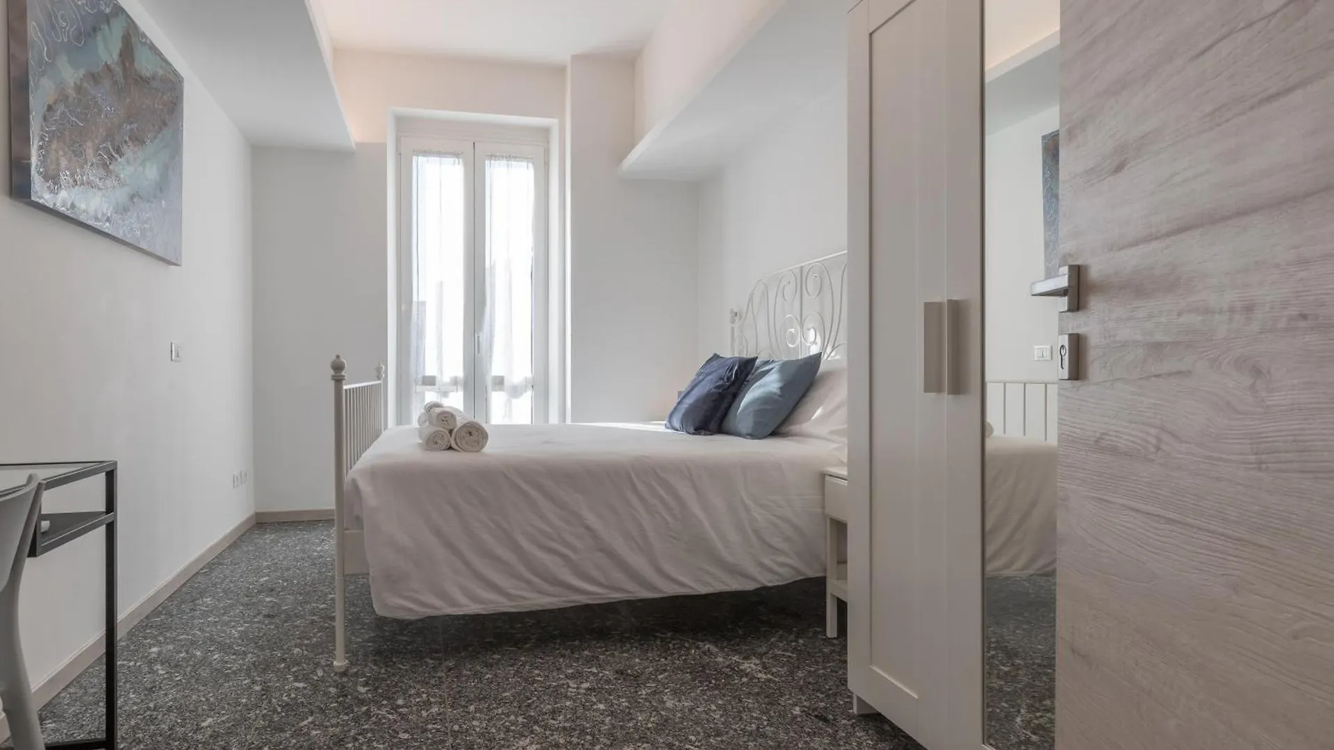 Santa Maria Gualtieri Appartement Pavia 0*,